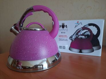 Чайники: Б/у, цвет - Розовый, Чайник, Нержавеющая сталь, Больше 3 л, Турция