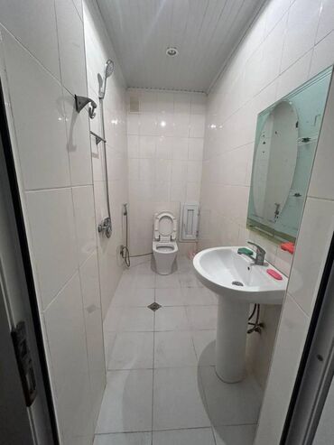 Uzunmüddətli kirayə mənzillər: Xətai Rayonu Həzi Aslanov Metrosu 2 otaq. Mərtəbə - 17/13 Otaq sayı — 8