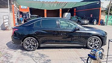 geely m: Huanghai : 2022 г., Автомат, Электромобиль, Седан — 9