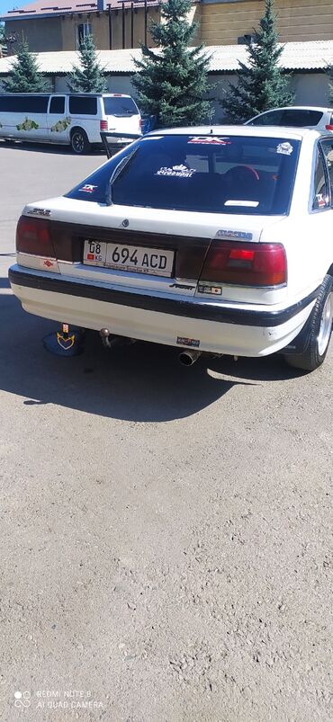 спортивный машины: Mazda 626: 1998 г., Механика, Бензин, Седан
