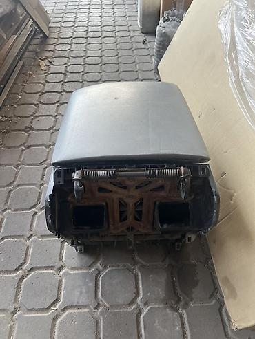 sequia: Подлокотник/центральная консоль для автомобиля TOYOTA SEQUIA год — 3
