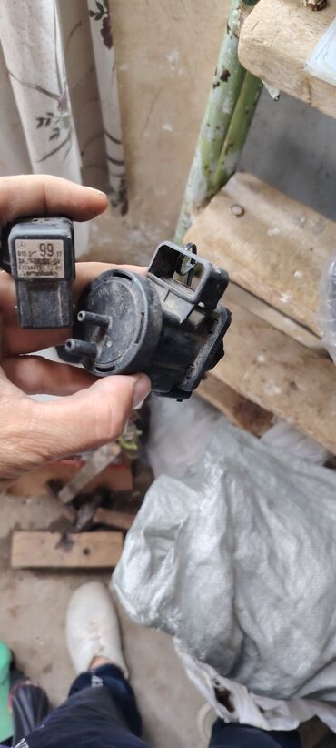 Digər avtomobil ehtiyat hissələri: W 210 bezı seyler var munasıb qıymete vali dınama ucun amontka komur -da lalafo.az — 11 Digər avtomobil ehtiyat hissələri: W 210 bezı seyler var munasıb qıymete vali dınama ucun amontka komur — 11