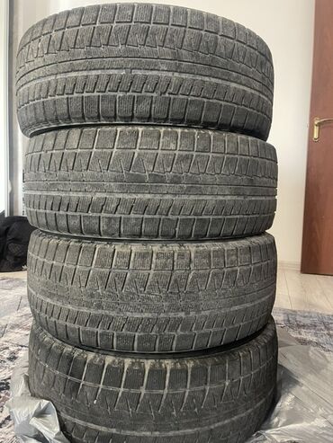 Шиналар: Шиналар 225 / 55 / R 17, Кыш, Комплект, Жеңил унаалар, Жапония, Bridgestone
