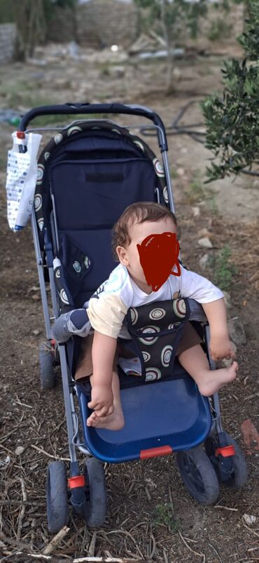 Gəzinti arabaları: Klassik gəzinti arabası, İşlənmiş, Cins: Oğlan, Yaş: 18-24 ay, Ünvandan götürmə