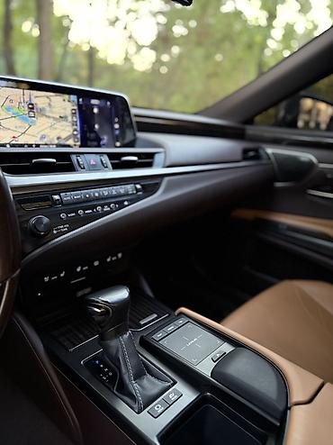 Lexus: Lexus ES: 2019 г., 2.5 л, Вариатор, Гибрид, Седан — 9