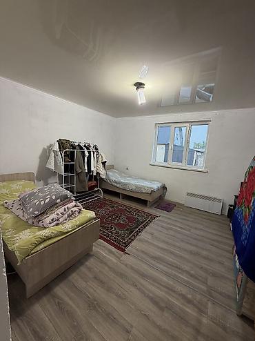 Продажа коттеджей и домов: 💰 Срочно продаётся дом в г. Каракол 📍 ул. Торгоева (ниже — 3