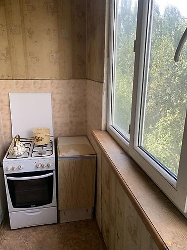кафешка: 2 комнаты, 63 м², 12 мкр 106 серия, 6 этаж, Старый ремонт — 3