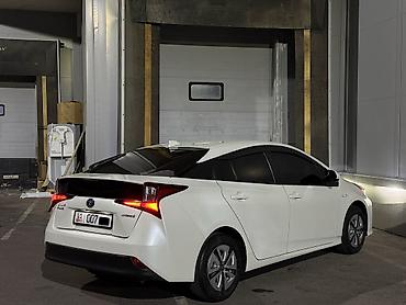 byd e6: Toyota Prius: 2020 г., 1.8 л, Вариатор, Гибрид, Седан — 6