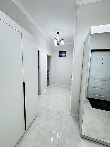 Uzunmüddətli kirayə mənzillər: Dəniz mənzərəli, müasir tərtibatlı 2 otaqlı mənzil 75 kv Təsvir: - — 2