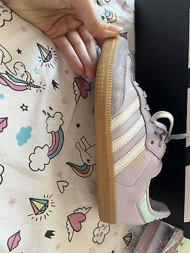 Adidas, rəng - Bənövşəyi, İşlənmiş