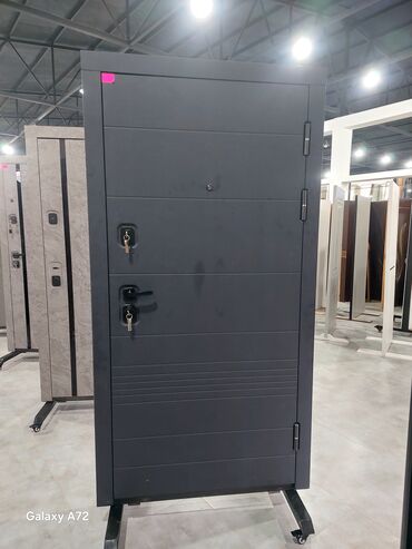 Giriş qapıları: Dəmir giriş qapıları – müasir dizayn və gücləndirilmiş təhlükəsizlik — 30