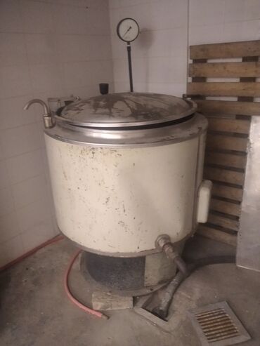 Консервация и мясные изделия: Продается оборудование для колбасного цеха. Возможна сдача цеха в — 6