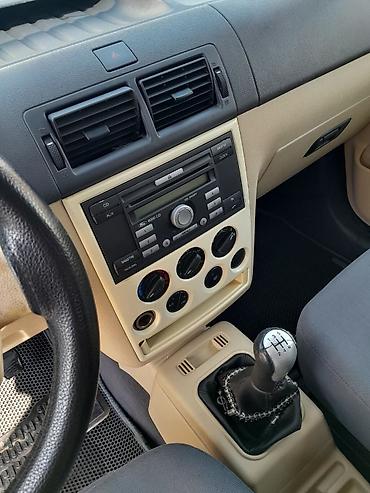 Ford: Ford Tourneo Connect (gümüş rəng) - Kuzov: 5 qapılı miniven, arxa — 11