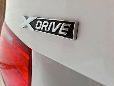 alpha r1: Xdrive znak natpis BMW - metalni. Nov samolepljiv znak oznaka Xdrive — 1