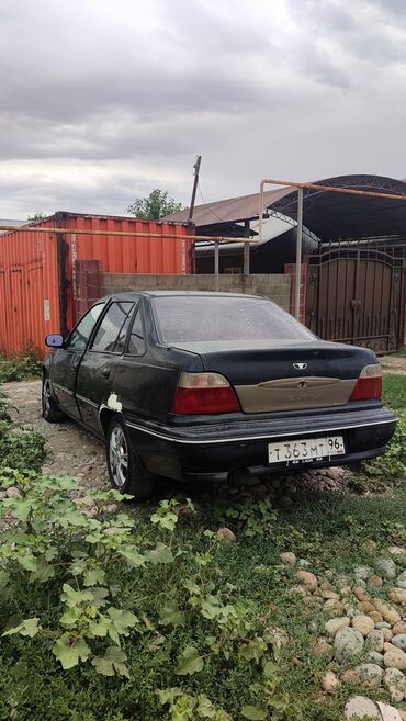 лобовое стекло на матиз: Daewoo Nexia: 2005 г., 1.5 л, Механика, Бензин, Седан