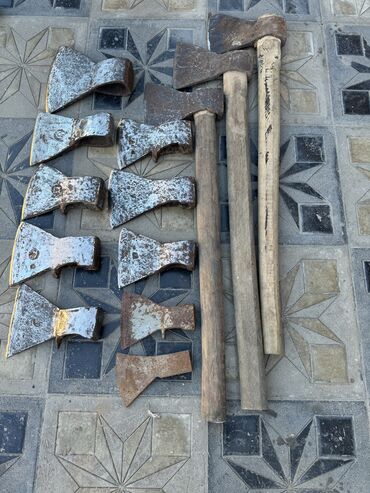 boyuk guldanlar: İşlənmiş Odun baltası, Metal, 0,5 kq, Ünvandan götürmə