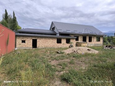 жер сатылат баткен: Үй, 320 кв. м, 15 бөлмө, Менчик ээси, Дизайнердик оңдоо