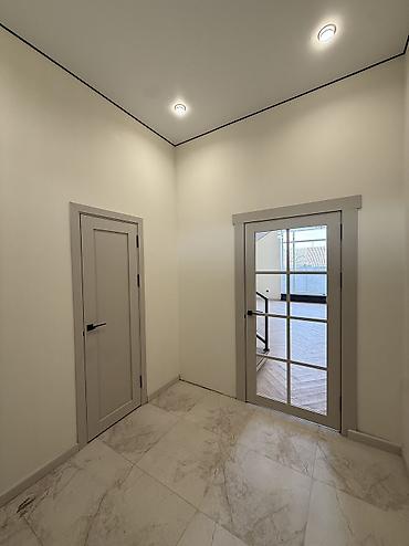 Продажа коттеджей и домов: Продается дом с новым ремонтом в ж/м Кара-Жыгач🏠🌳 📍Локация - ул — 14