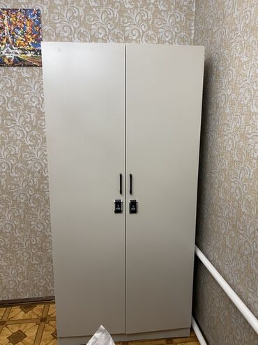 Двухъярусные детские кровати: Двухъярусная кровать с металлическим каркасом и серыми матрасами — 7