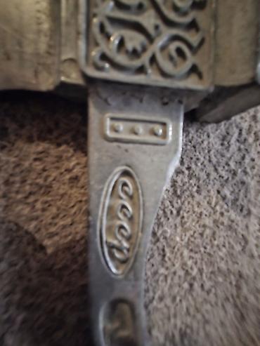 Sovet dövrünə aid dekorativ metal balta-çəki kombi aləti lalafo.az -da Sovet dövrünə aid dekorativ metal balta-çəki kombi aləti