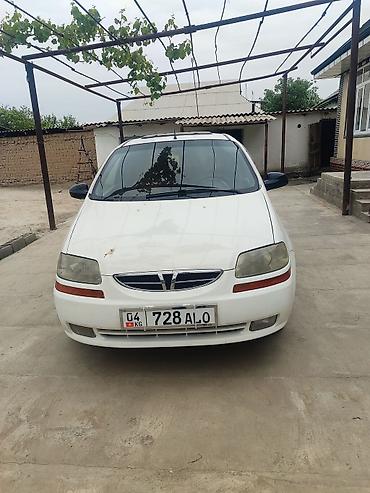 Daewoo Kalos: 2002 г., 1.5 л, Механика, Бензин, Хэтчбэк