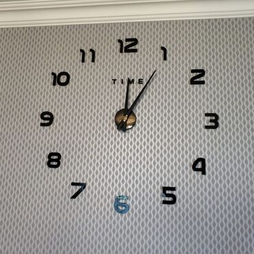 Ev saatları: Divar saatları, Mexaniki, Saniyə əqrəbi — 8