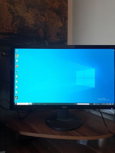 Monitori: Acer monitor je crne boje, elegantnog dizajna, pogodan za — 1