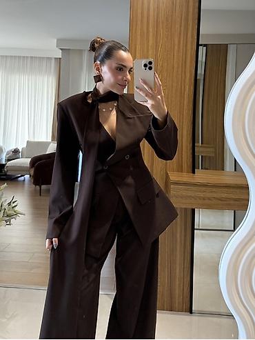 Kompleti: 🔥Ženski elegantni komplet – sako i široke pantalone
✅3600 din — 12