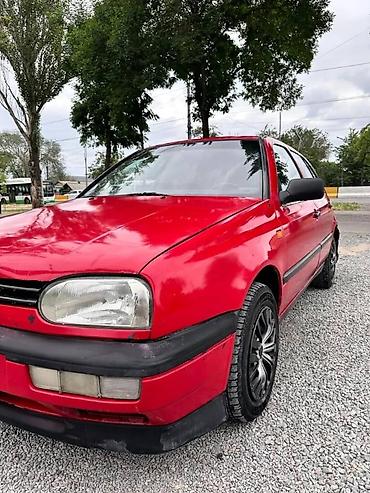 w211 e270: Volkswagen Golf: 1992 г., 1.8 л, Механика, Газ, Хэтчбэк — 4