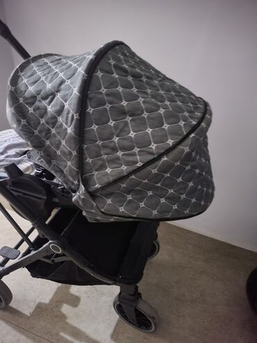 Тумбы для ванны: Тумба под мойку ванне 5000сом коляска 7000сом — 14