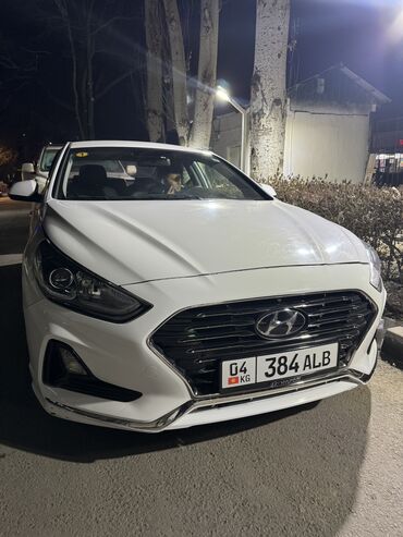 авто на сутку: Сдаю в аренду: Легковое авто