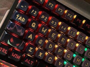 Клавиатуры: Клавиатура, Механическая, Проводное подключение, Размер: 100% — 8