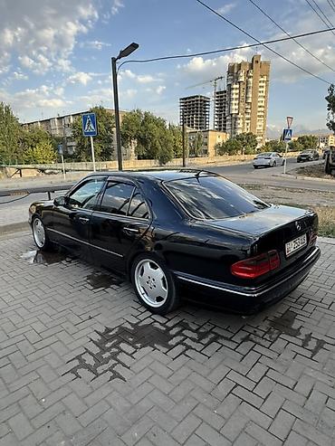 x class: Mercedes-Benz E-Class: 2001 г., 3.2 л, Бензин, Седан — 3
