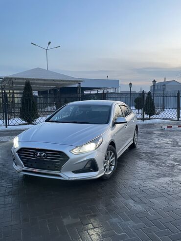 Hyundai: Hyundai Sonata: 2018 г., 2 л, Типтроник, Газ, Седан