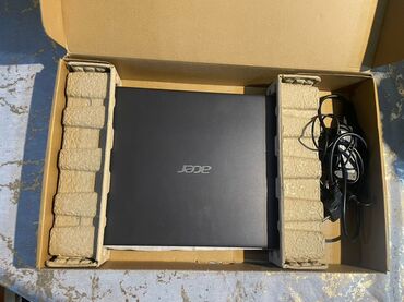 ip kamera: Acer noutbuk - Brend: Acer - Rəng: qara, mat səth - Korpus: yüngül və