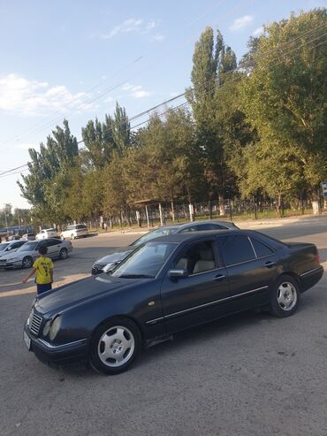 машины мерс: Mercedes-Benz E-Class: 1997 г., 2.2 л, Механика, Бензин, Седан
