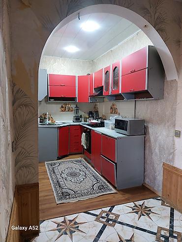 Həyət evi alıram: Satılır: Həyət evi Xüsusiyyətlər: - Hündür, beton hasarla əhatəli — 16