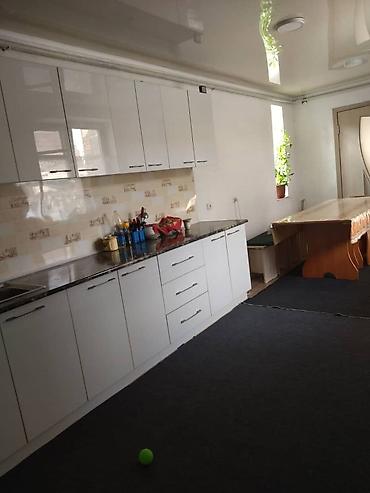 Продажа коттеджей и домов: Срочно продаю двухэтажный дом, участок 5 сотых,6 комнат 2 санузел — 16