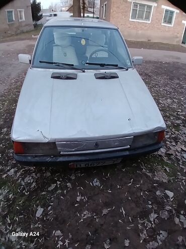 расурочка авто: Renault R9: 1987 г., 1.6 л, Механика, Бензин, Универсал