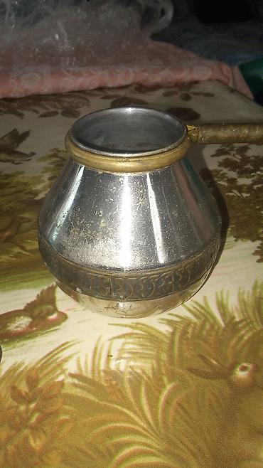 türk: Məhsul: Metal cezvə (ibrik tipli qəhvə dəmləyən qab) Təsvir: - — 2