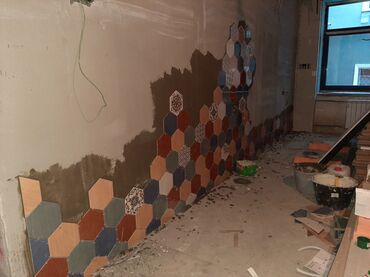 Укладка плитки: Фартук на кухне, Укладка плитки на стену, Резка плитки Больше 6 лет опыта — 17