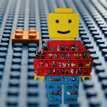 Kocke za decu: Drvena LEGO polica (50×80cm) – ručni rad! Organizujte LEGO kolekciju — 2