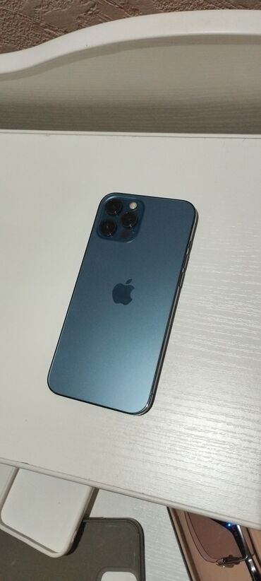 6 айфон: IPhone 12 Pro Max, Колдонулган, 256 ГБ, Көк, Коргоочу айнек, Каптама, 80 %