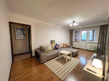 Продажа квартир: 3 комнаты, 58 м², 104 серия, 4 этаж, Евроремонт