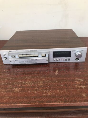 проводные наушники для айфона: Продаю Radiotehnika магнитофон- приставка М-201 рабочий ( нужна