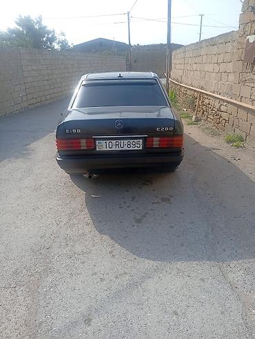 mersedes e klas: Mercedes-Benz E 200: 1.8 l | Sedan — 2