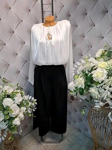 satenska majica: Ženska satenska bluza sa mašnom na dekolteu - Model: lepršava — 3