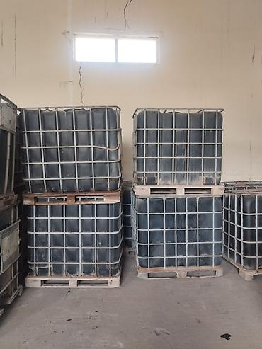 konteyner satilir: 1000 litrlik IBC konteynerlər (kublar) - Həcm: təxminən 1000 L — 1