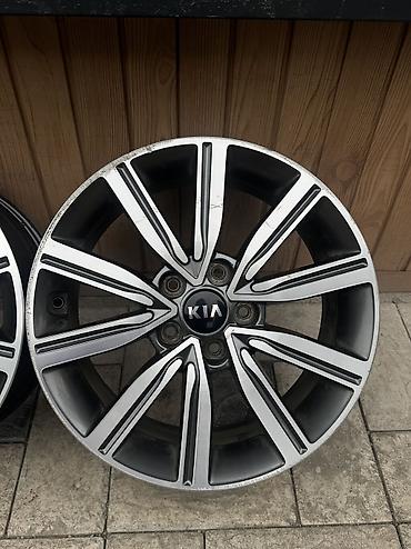 Диски: Литые Диски R 17 Kia, Комплект, отверстий - 5, Б/у — 10