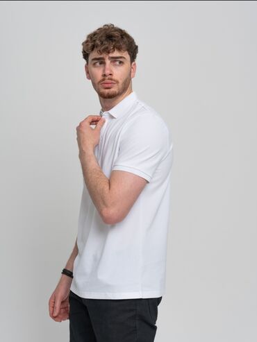 футболки белые мужские: Футболка S (EU 36), M (EU 38), L (EU 40), цвет - Белый